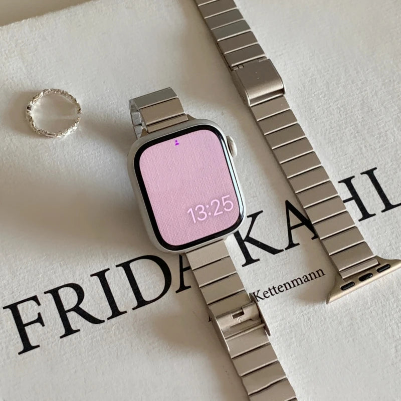 Luxury metal Stainless Steel band For Apple Watch 44mm 40mm 45mm 41mm 49mm 42mm 38mm band For Apple Watch Ultra Series 9 8 SE 7 6 5 4 3