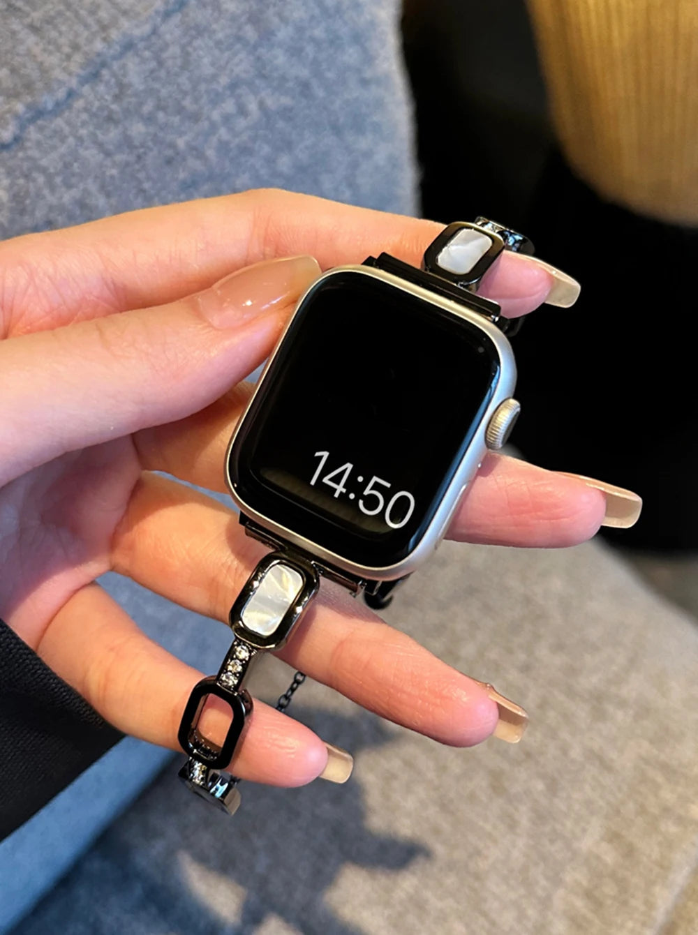 Women metal band for Apple Watch 10 9 8 band 42mm 46mm 41mm 45mm 40mm 44mm band Apple Watch Series 7 SE 6 5 Ultra watch band Belt