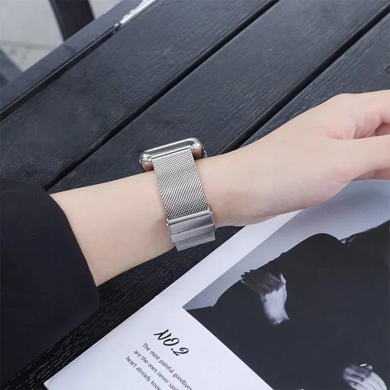 Milan band for Apple Watch band Ultra 2 49mm 40mm 44mm 42mm 40mm 46mm 41mm 45mm Buckle band Apple Watch Series 10 9 8 7 SE 6 5 4