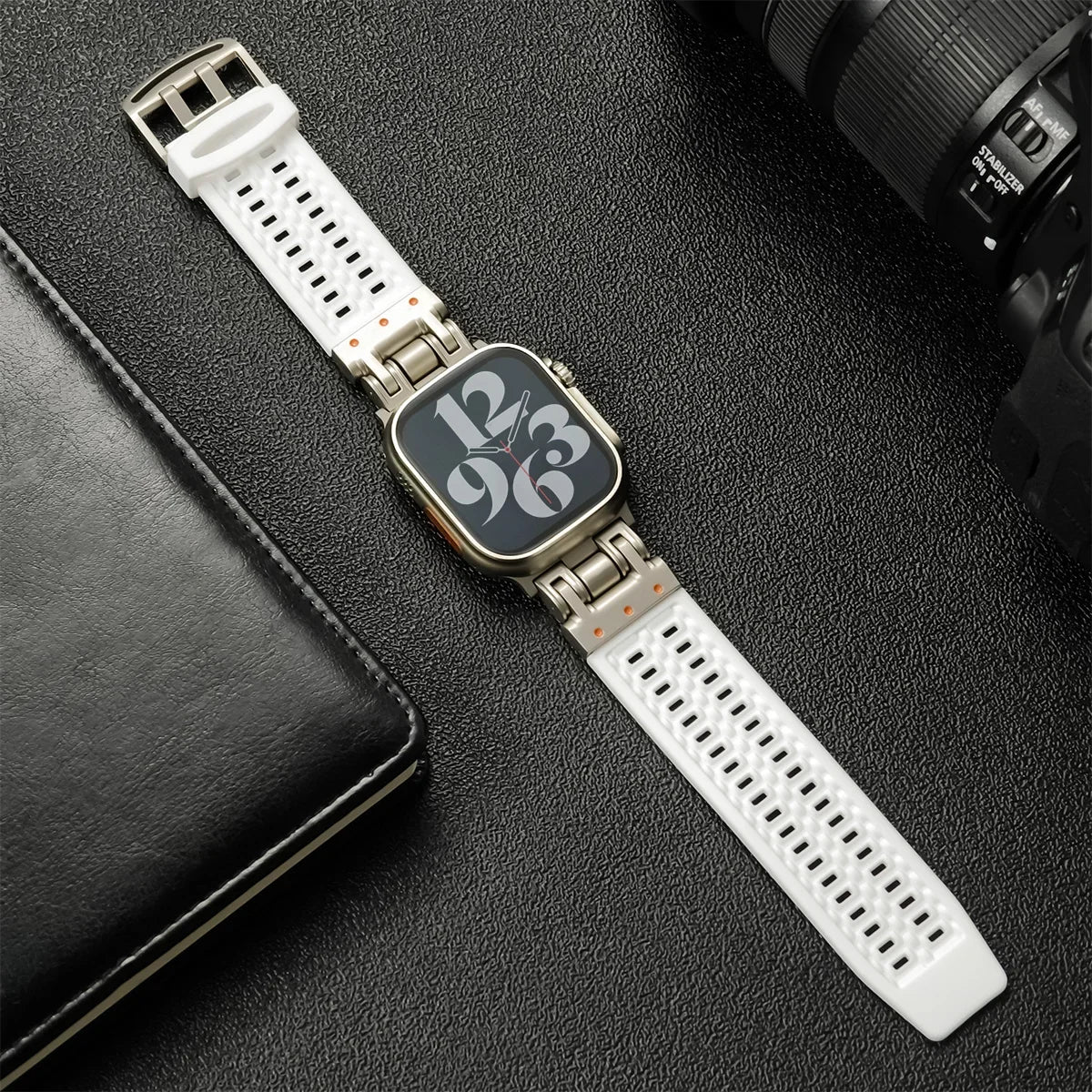 Soft Silicone band for Apple Watch Ultra 2 49mm 45mm 42mm 44mm sport Breathable band for Apple Watch Series 9 8 7 6 5 4 band