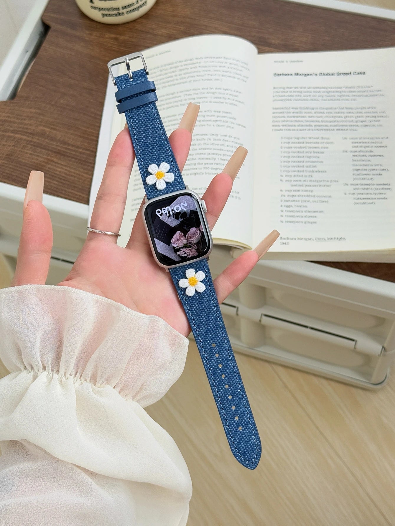 Flower Cloth Leather loop For Apple Watch band women Series Ultra 11 10 9 8 7 6 38mm 40mm 41mm 42mm 44mm 45mm 46mm band
