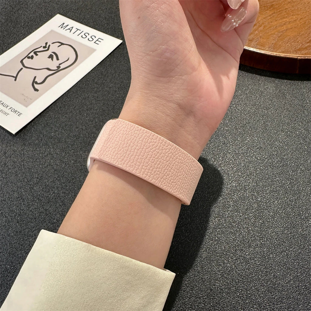 Leather Watch band for Apple Watch band 44mm 49mm 45mm 42mm 40mm 46mm 38mm 41mm band Apple Watch Series 10 Ultra 9 8 7 6 5 4 3 SE