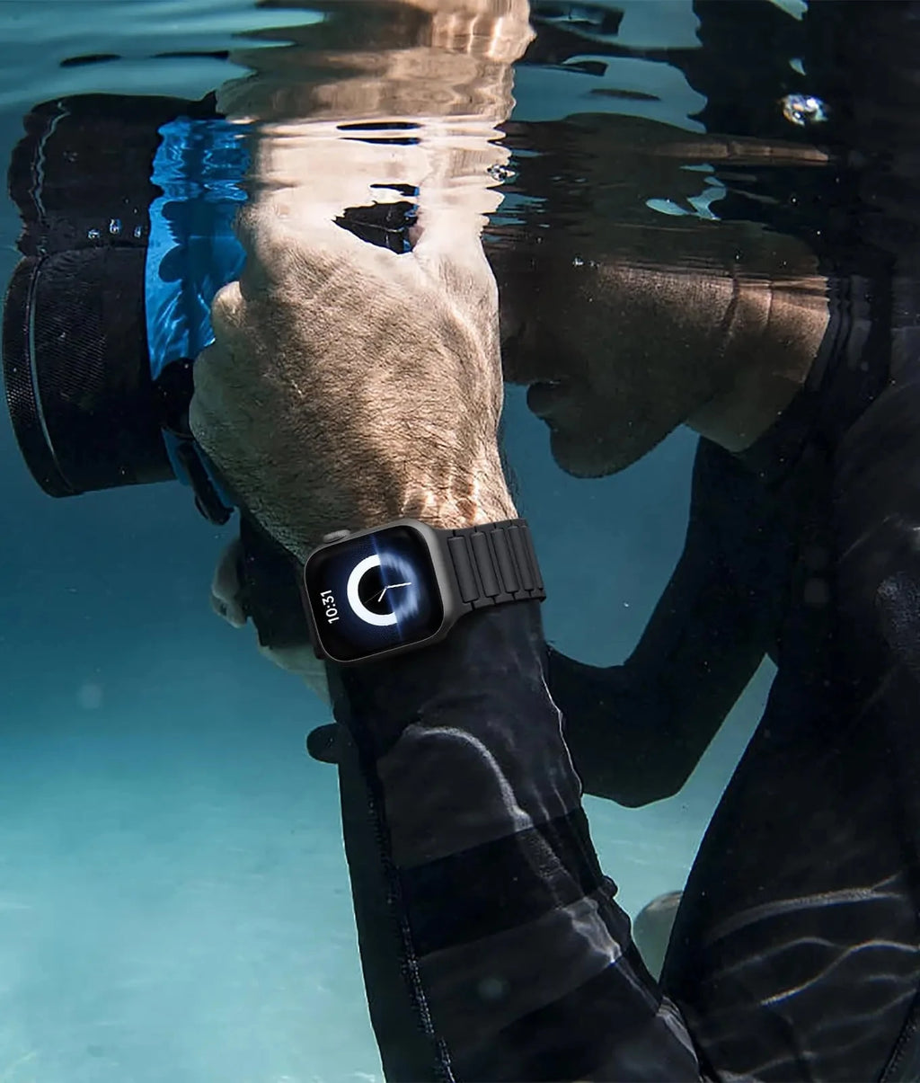 Magnetic band for Apple Watch Ultra 2 49mm band 46mm 45mm 42mm 41mm 44mm Sport Silicone band Apple Watch Series 10 9 8 7 6 SE 5 4