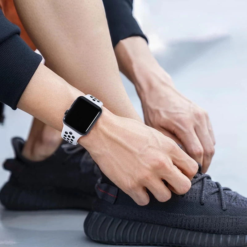 band For Apple Watch band 46mm 44mm 45mm 49mm 40mm 41mm 38mm 42mm correa Breathable band Apple Watch Series Ultra 11 10 9 8 SE 7 6