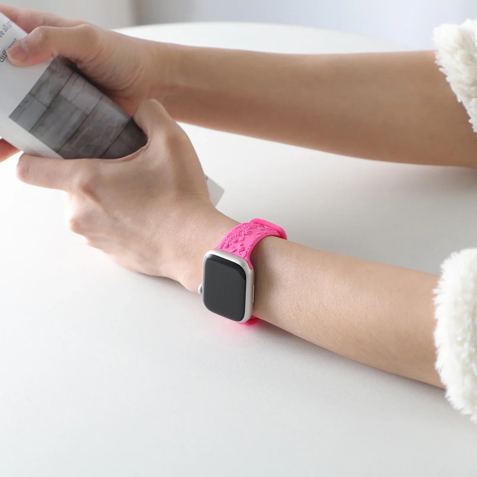 Engraved band for Apple Watch band 46mm 44mm 40mm 49mm 45mm 41mm 42mm Floral Silicone Correas Apple Watch Ultra 2 Series 10 9 8 7 6 SE 5