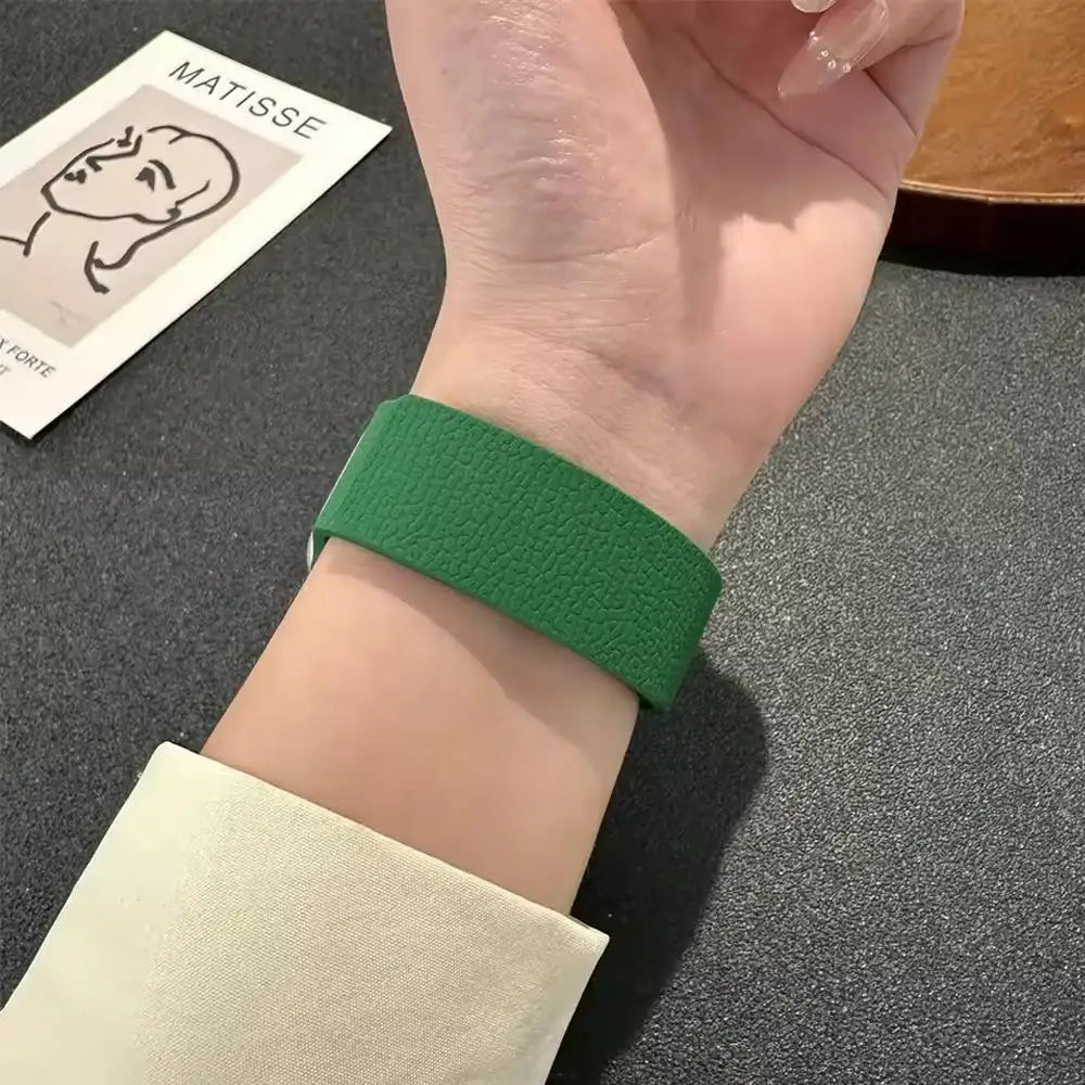 2 1 PCs Magnetic band for Apple Watch band Ultra 2 40mm 44mm 46mm 45mm 49mm 42mm 38mm 41mm correa band Apple Watch 10 SE 9 8 7 6