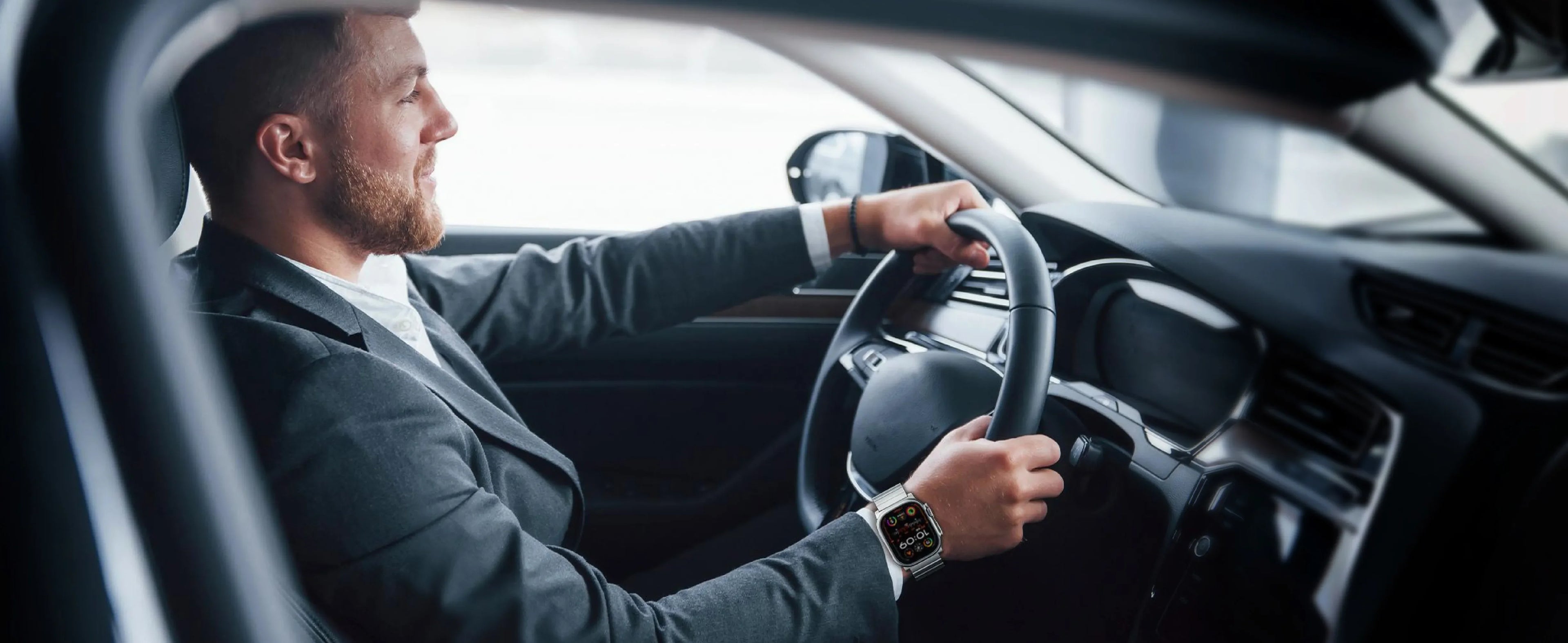 Luxury Titanium band for Apple Watch band Ultra 2 49mm 46mm 45mm 42mm Magnetic Correa for Apple Watch Series 10 9 8 7 6 SE 5 band