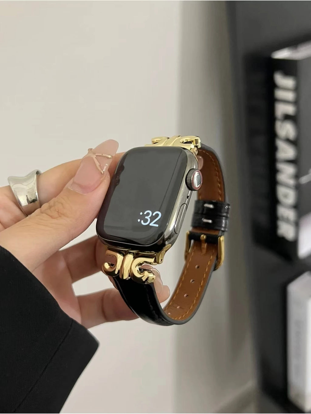 Luxury Leather loop For Apple Watch band women Series Ultra 10 9 8 7 6 5 4 3 2 1 38mm 40mm 41mm 42mm 44mm 45mm 46mm band