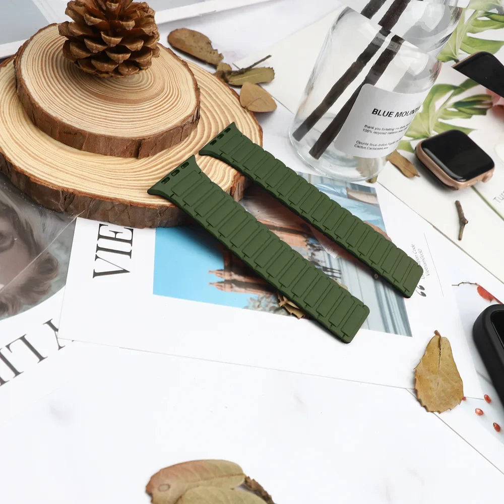 New Magnetic Silicone band for Apple Watch band Ultra 3 2 49mm 11 10 46mm 42mm band Belt Apple Watch 9 8 7 6 5 SE 45mm 41mm 44mm