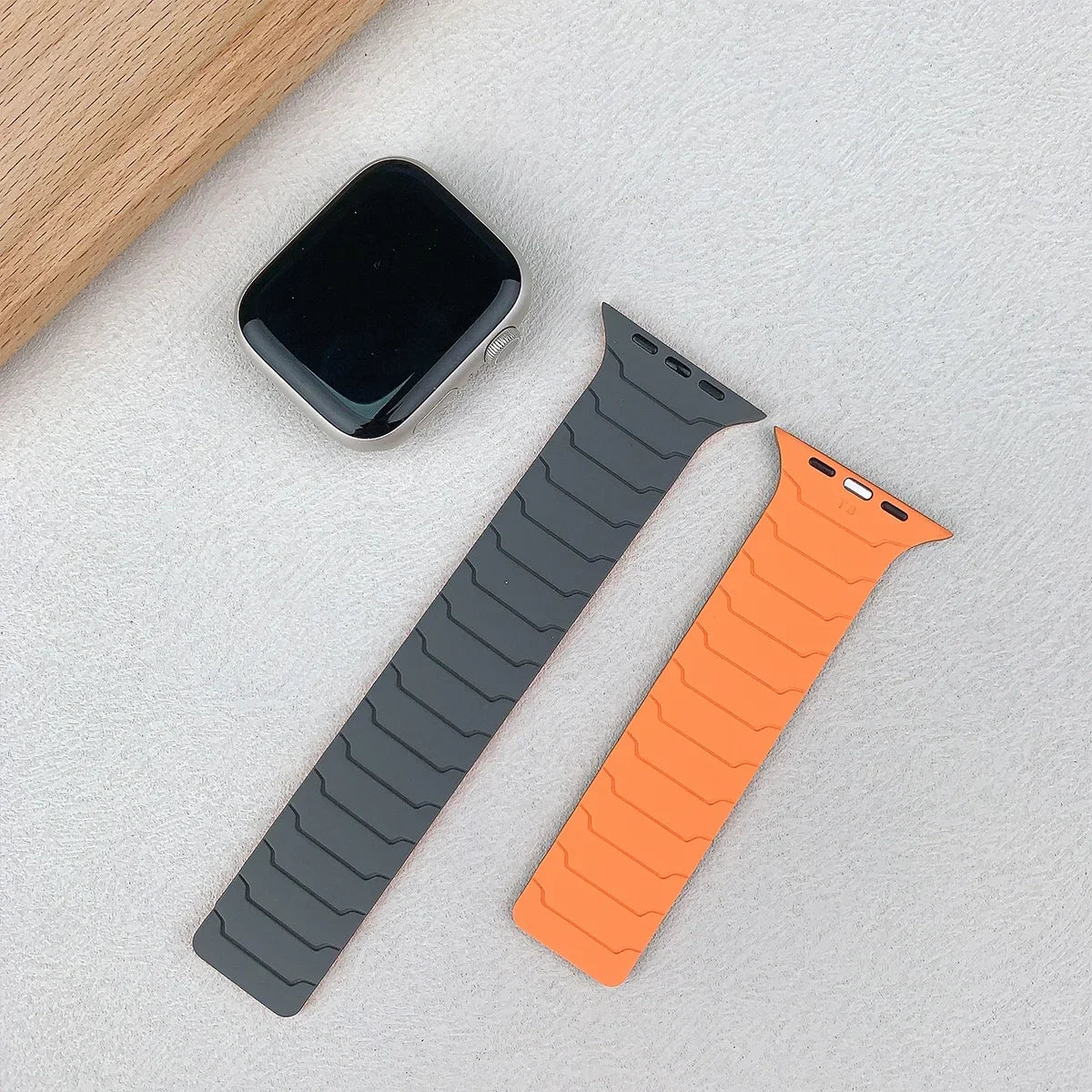 Magnetic band for Apple Watch band Ultra 2 49mm 46mm 44mm 41mm 45mm 42mm Silicone band Apple Watch Series 10 9 8 7 6 5 4 SE band