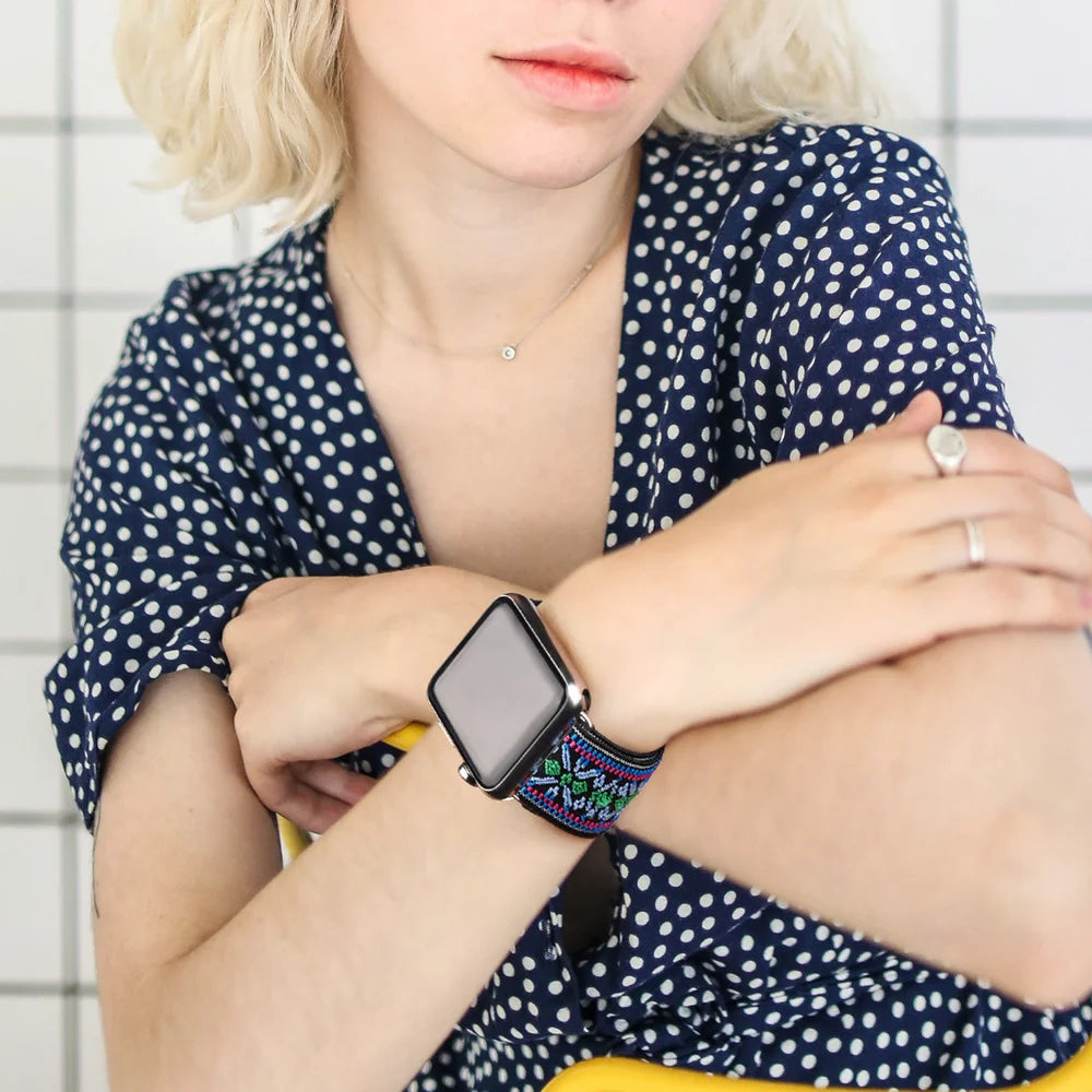 Scrunchie band for Apple Watch band 44mm 40mm 38mm 42mm Elastic Nylon SmartWatch band For Apple Watch 7 6 5 4 3 2 1 SE Watchband