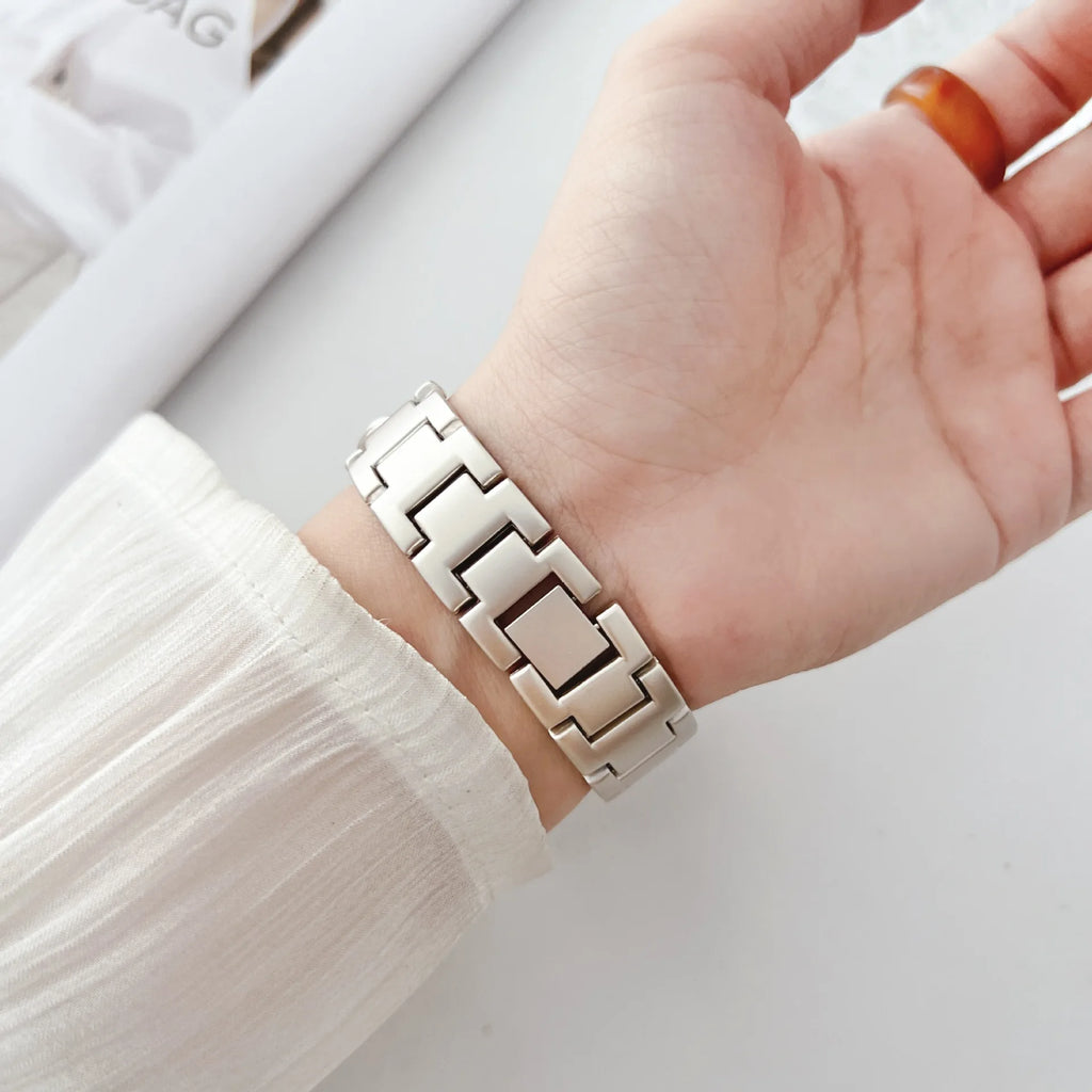 Metal band for Apple Watch 10 Ultra 46mm 9 8 7 band 42mm 45mm 41mm Women Belt band Apple Watch Series 6 SE 40mm 44mm 49mm Watchband