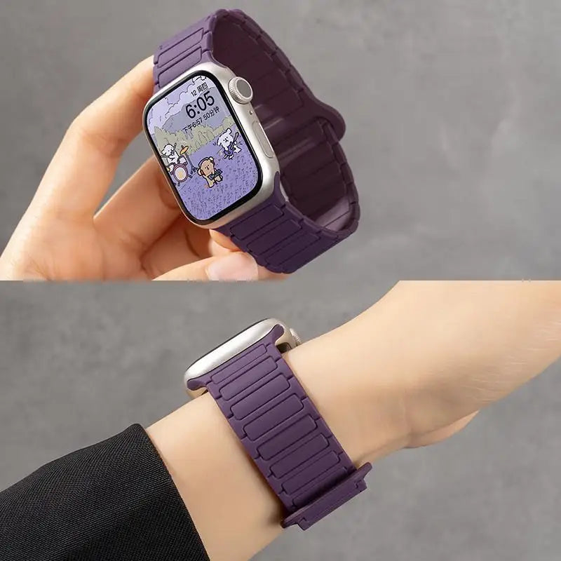 Silicone band Magnetic band for Apple Watch 46mm 42mm 49mm 45mm 41mm 44mm 40mm for Apple Watch Ultra 3 Series 11 10 9 8 7 6 SE 3 5 4