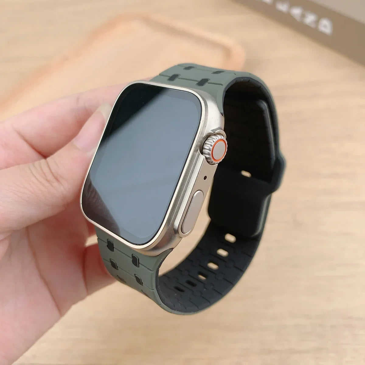 Silicone band for Apple Watch band 46mm 45mm 41mm 44mm Ultra 49mm 40mm 42mm band Correas for Apple Watch Series 10 9 8 7 6 5 SE