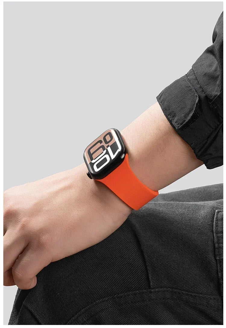 Magnetic band For Apple Watch band Ultra 2 49mm 44mm 45mm 46mm 42mm 40mm Belt Silicone band Apple Watch Series 10 8 7 6 5 9 SE