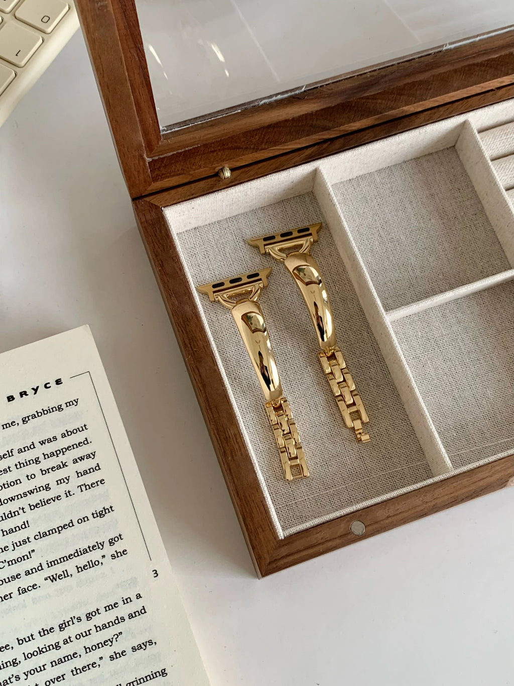 Women Slim Stainless Steel band For Apple Watch Series 9 45mm 41mm 8 7 SE 6 5 4 38mm 40mm 42mm 44mm Ultra band for Apple Watch band