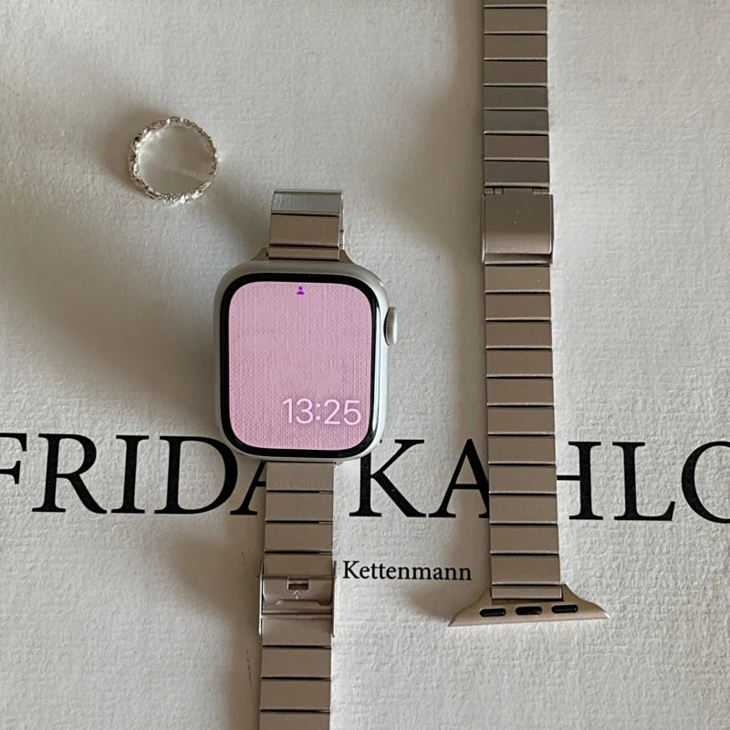 Luxury metal Stainless Steel band For Apple Watch 44mm 40mm 45mm 41mm 49mm 42mm 38mm band For Apple Watch Ultra Series 9 8 SE 7 6 5 4 3