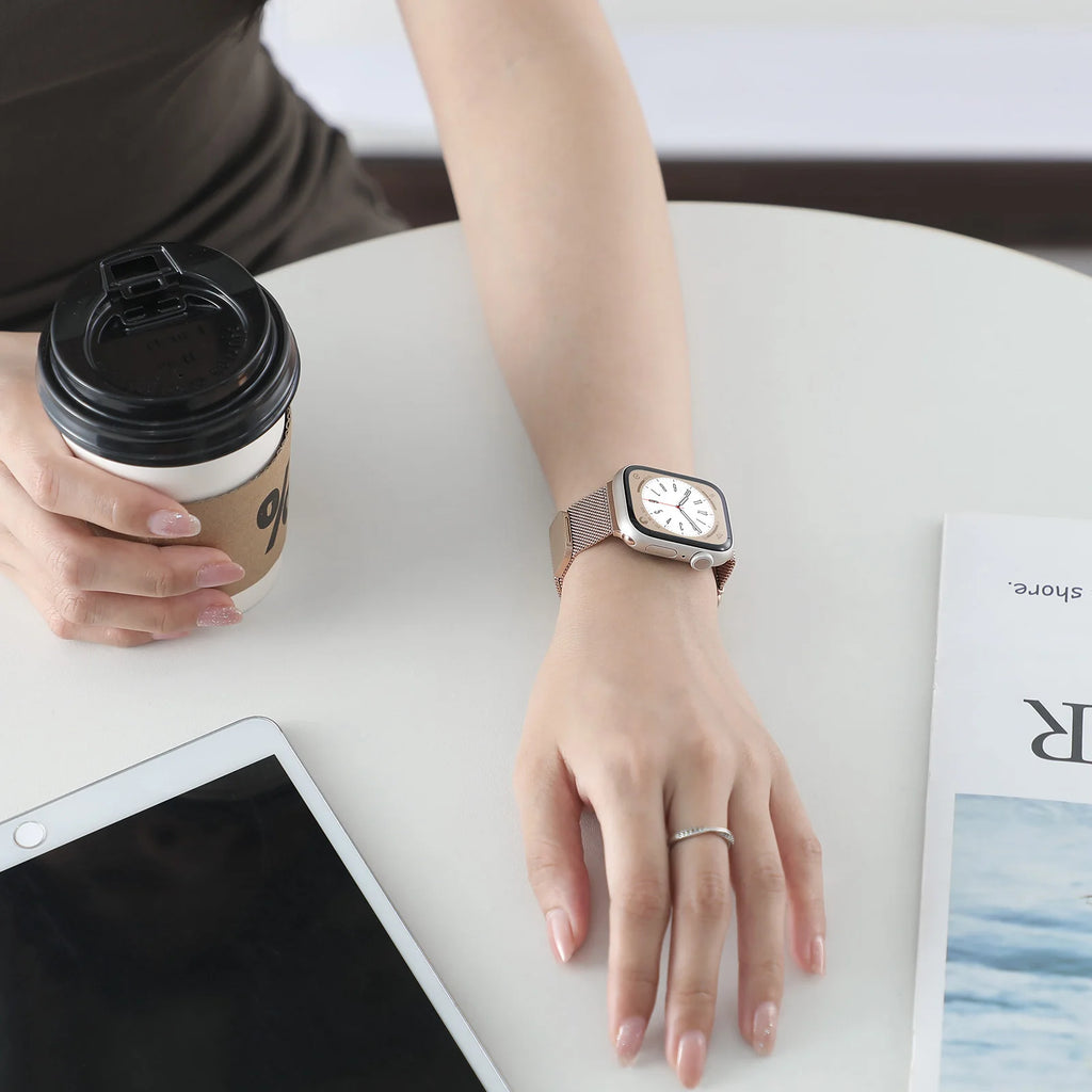 Magnetic Loop band For Apple Watch band 40mm 44mm 45mm 41mm 42mm 38mm Correa band Apple Watch Series 3 4 5 6 SE 7 8 9 Ultra 49mm