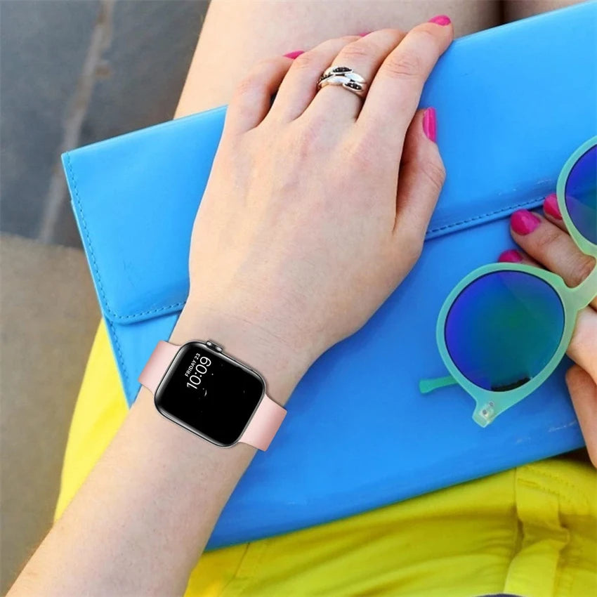 Silicone band For Apple Watch band 40mm 44mm 49mm 45mm 41mm 38mm 42mm 44mm correa band Apple Watch Series 9 8 7 6 3 SE Ultra 2