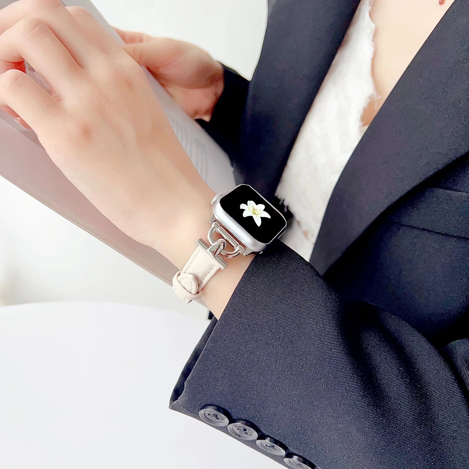 leather loop band For Apple Watch band correa Series Ultra 11 10 9 8 7 6 5 4 3 2 1 SE 38mm 40mm 41mm 42mm 44mm 45mm 46mm 49mm