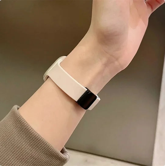 Women Slim Silicone band Magnetic Buckle band For Apple Watch Ultra 2 49mm 45mm 41mm 44mm 42mm 40mm 38mm 9 8 7 SE 6 5 4