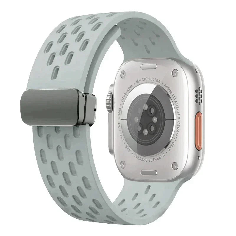 Magnetic band For Apple Watch Ultra 2 band 49mm 44mm 45mm 40mm 41mm 42mm 46mm 45mm Silicone band Apple Watch Series 10 9 7 8 SE 6 5