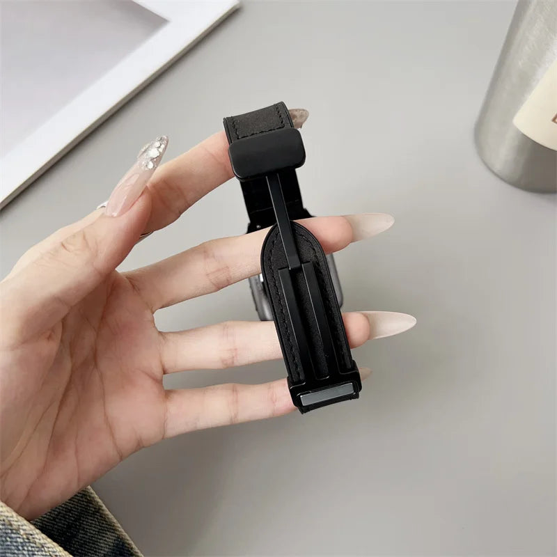 band For Apple Watch 11 46mm 42mm 44mm 40mm 41mm 45mm Magnetic Buckle Crazy Horse Leather+Silicone band serie 10 9 8 7 6 se Ultra 3 2