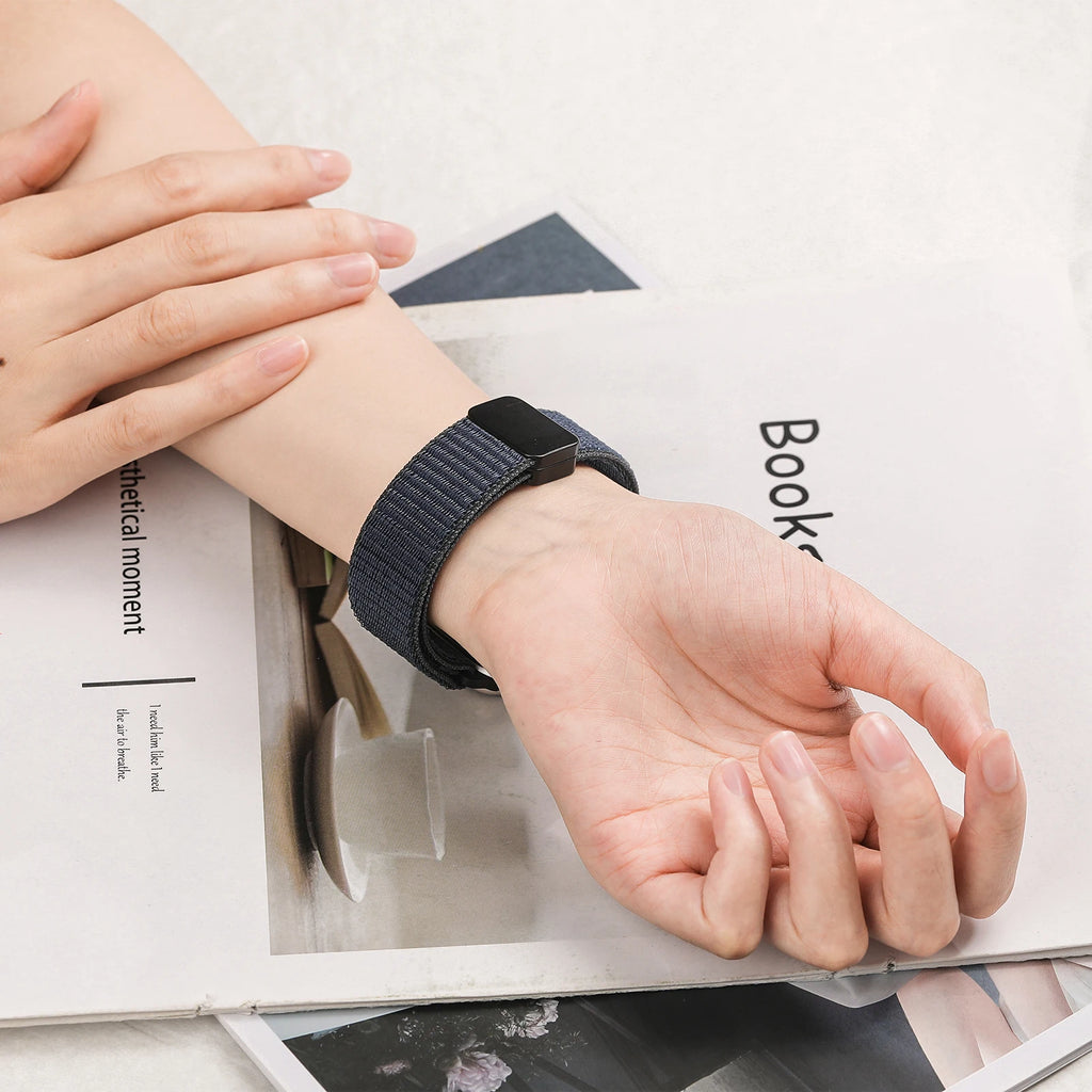 Magnetic band for Apple Watch band 46mm 40mm 45mm 44mm 41mm 38mm 42mm Nylon band Apple Watch Series 10 SE 9 8 7 6 5 Ultra 2 49mm