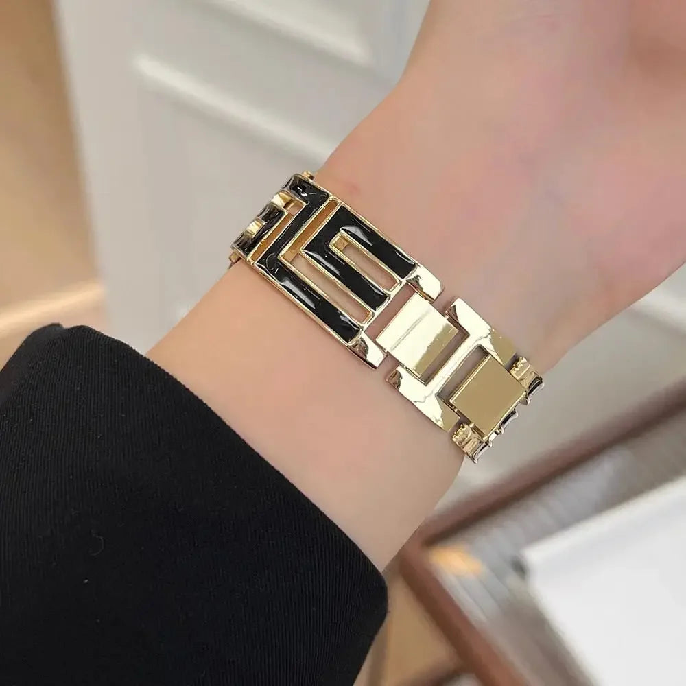 Luxury metal band for Apple Watch S10 46mm 42mm Ultra 2 49mm 9 8 7 45mm 41mm Women band for Apple Watch SE 6 5 4 40mm 44mm 38mm